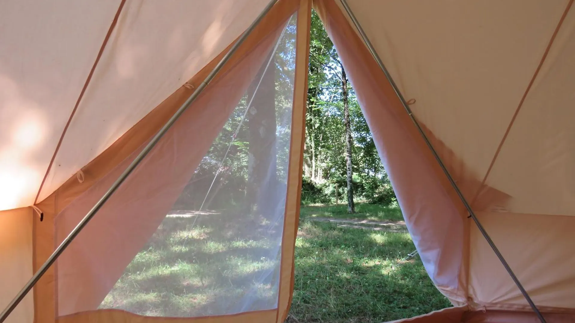 Camping Eco-Touristique Et Tiers-Lieu Apprenant - Kerbouzier Melgven